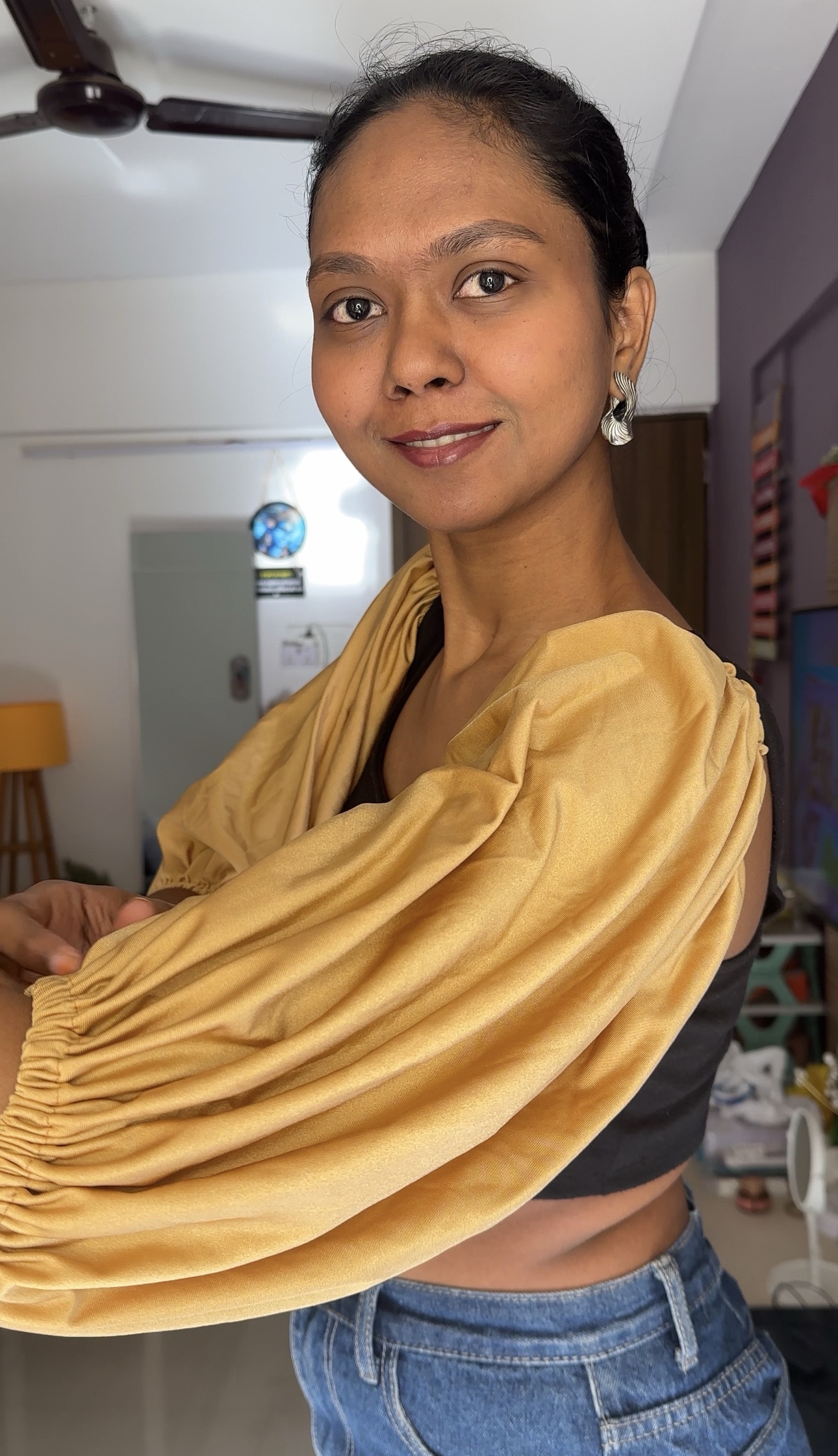 Golden Stretchable Lycra Sleeves