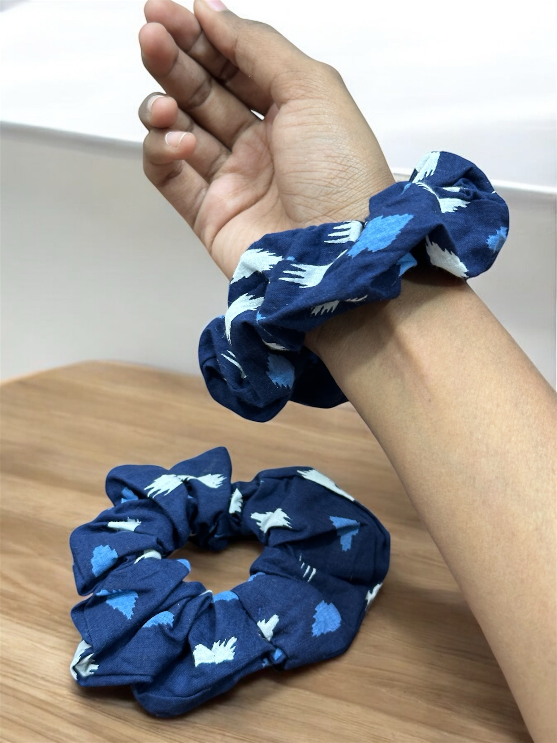 Set of 2 Trendy Scrunchie