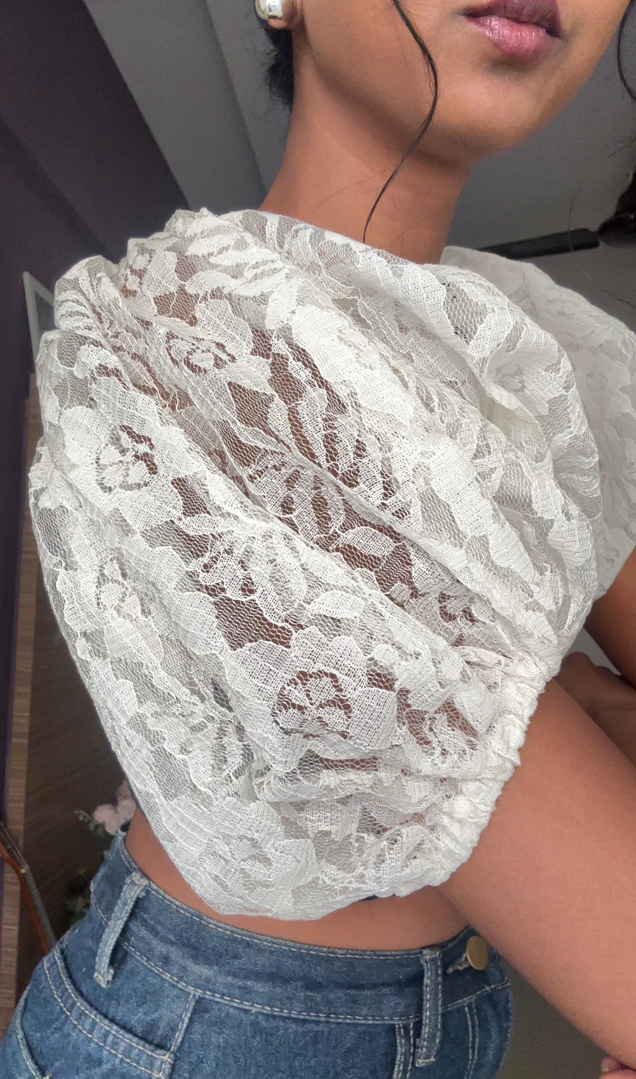 Brasso White Puff sleeves