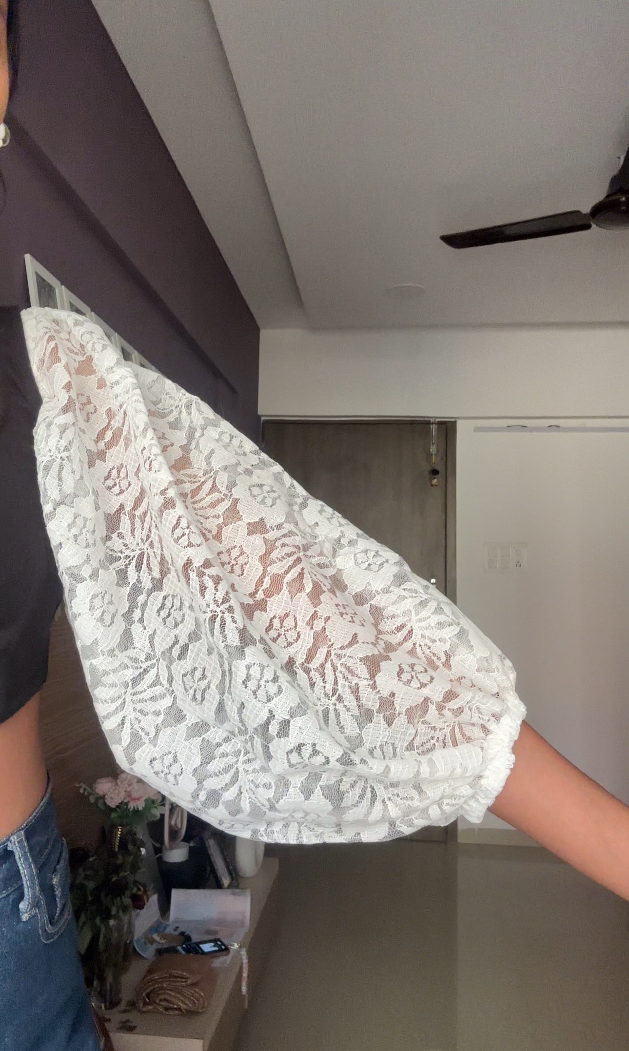 Brasso White Long Detachable Puff Sleeves