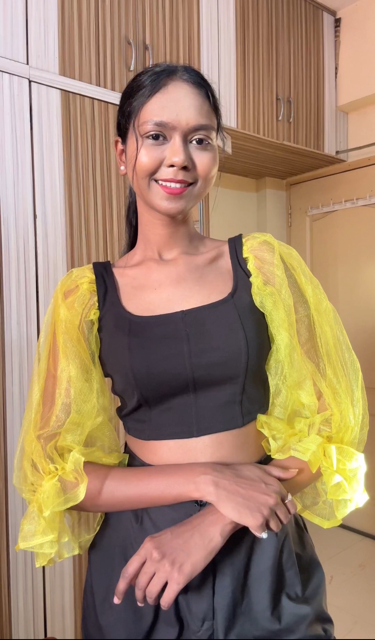 Yellow Detachable Net Puff Sleeves