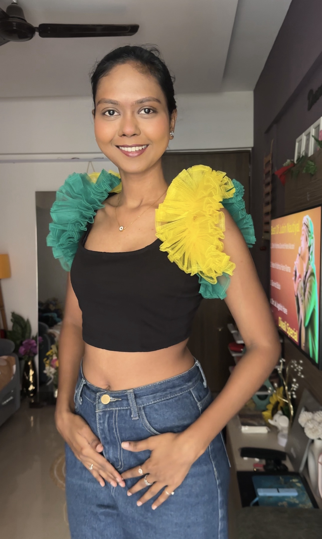 Two colour Detachable Net Ruffle Sleeves ( Green + Yellow )