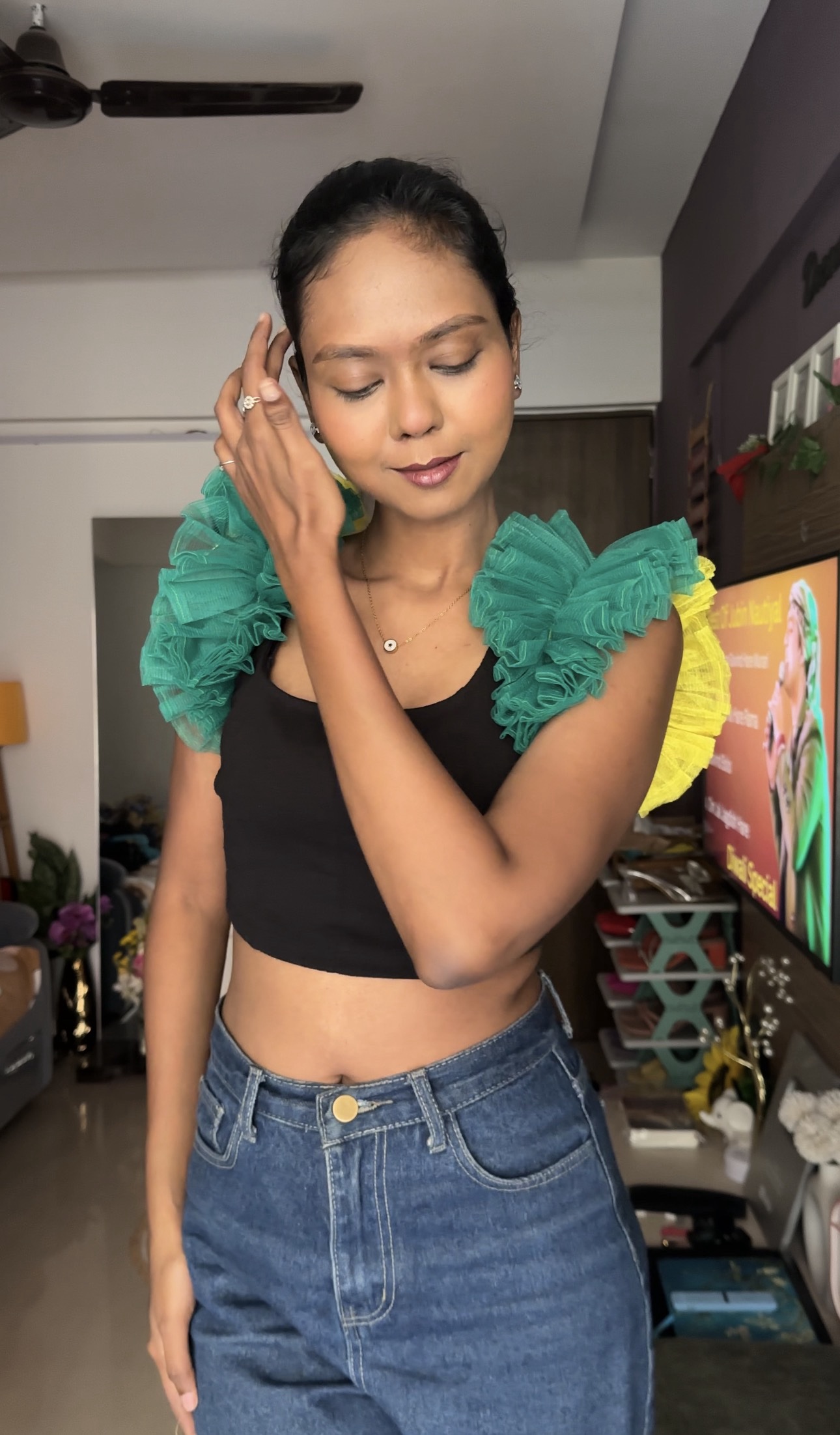 Two colour Detachable Net Ruffle Sleeves ( Green + Yellow )