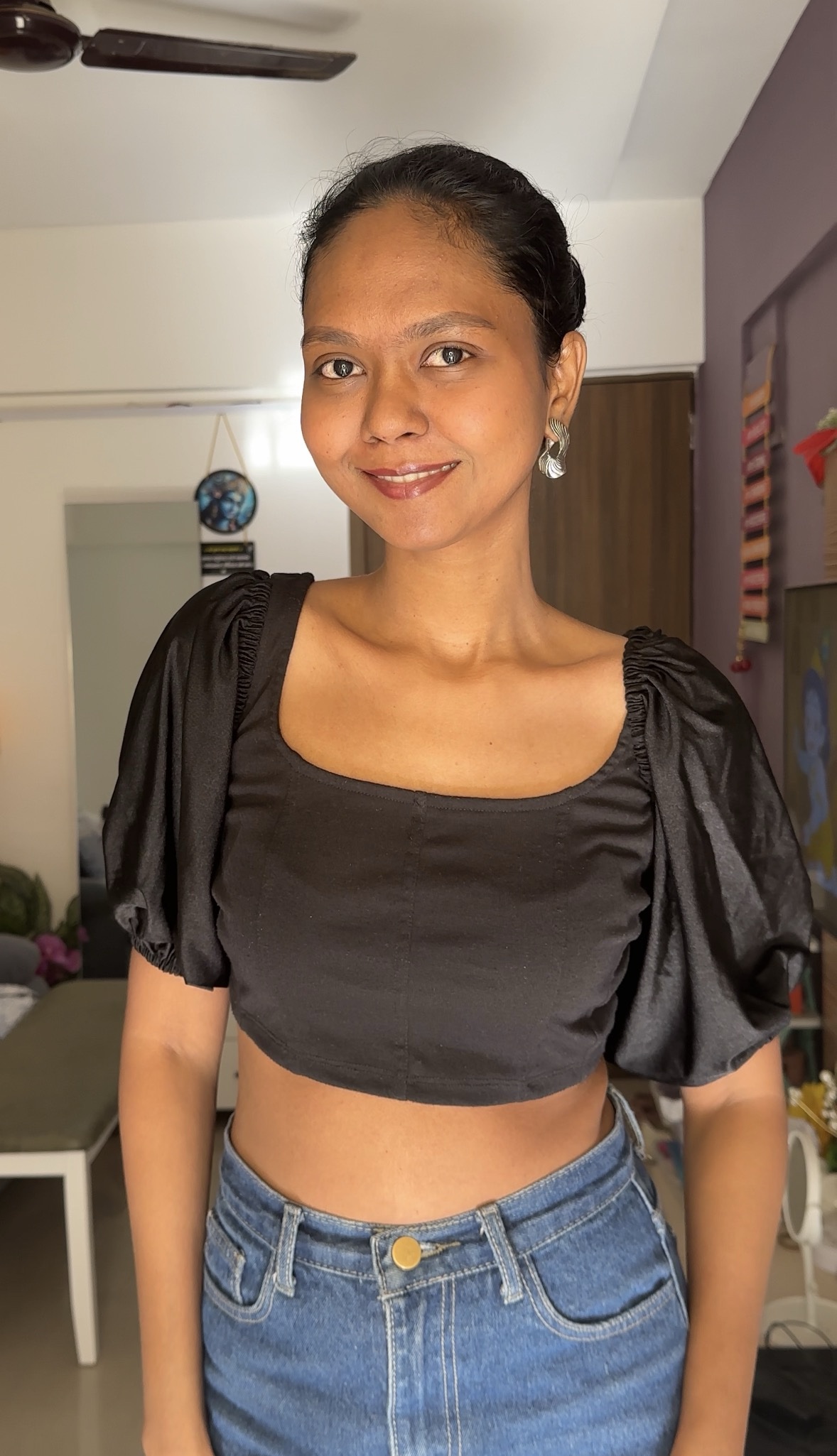 Black Super Stretchable Lycra Puff Sleeves