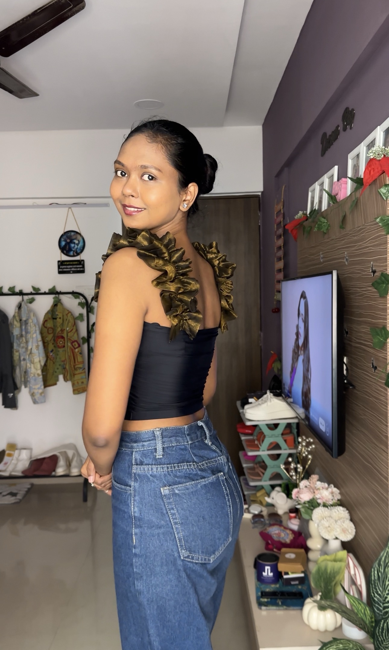 Golden Ruffle Detachable Bra Strap Sleeves