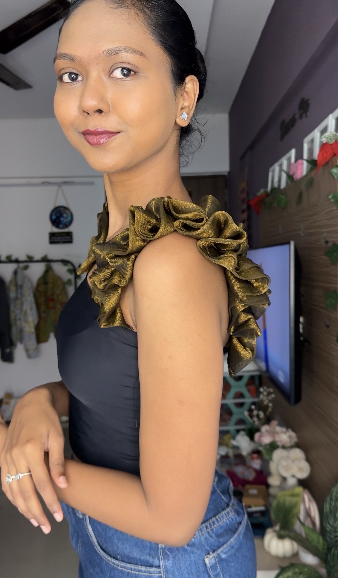 Golden Ruffle Detachable Bra Strap Sleeves