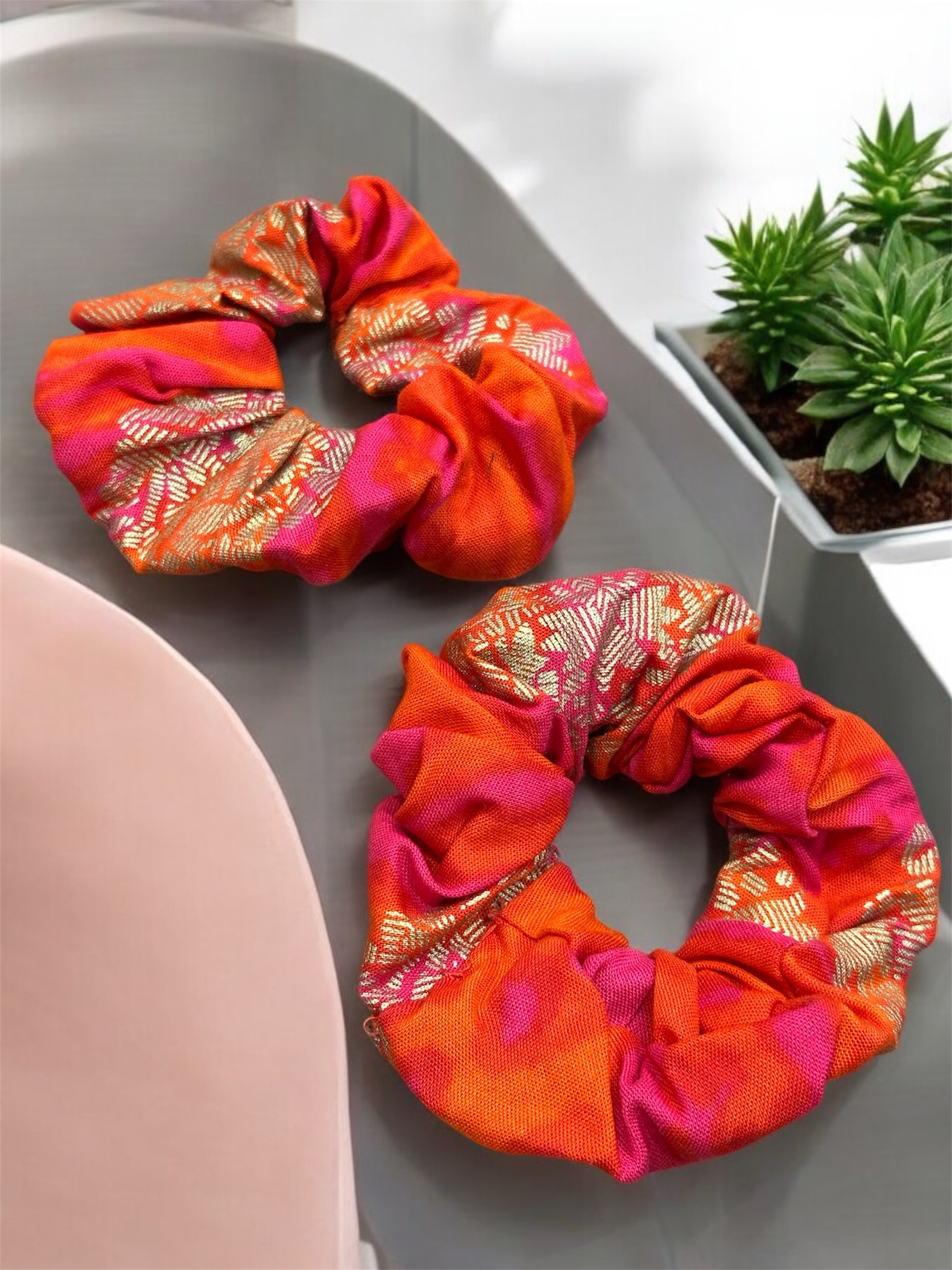 Set of 2 Trendy Scrunchie