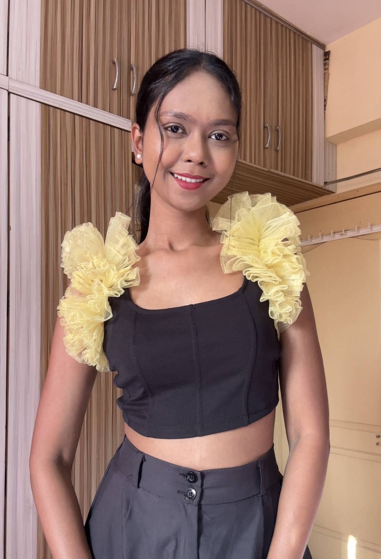Light Yellow Net Ruffle Sleeves