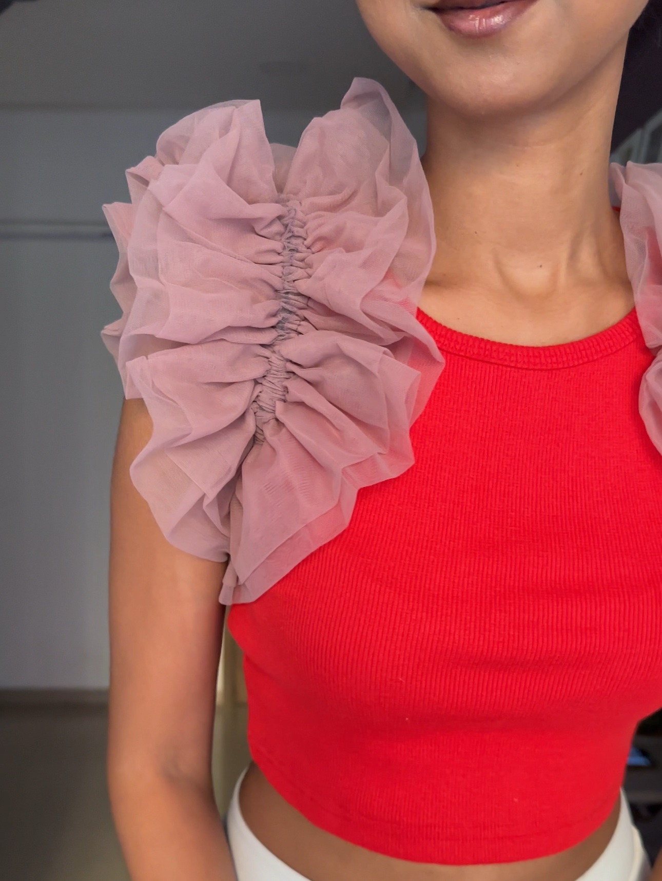 Net Ruffle Sleeves