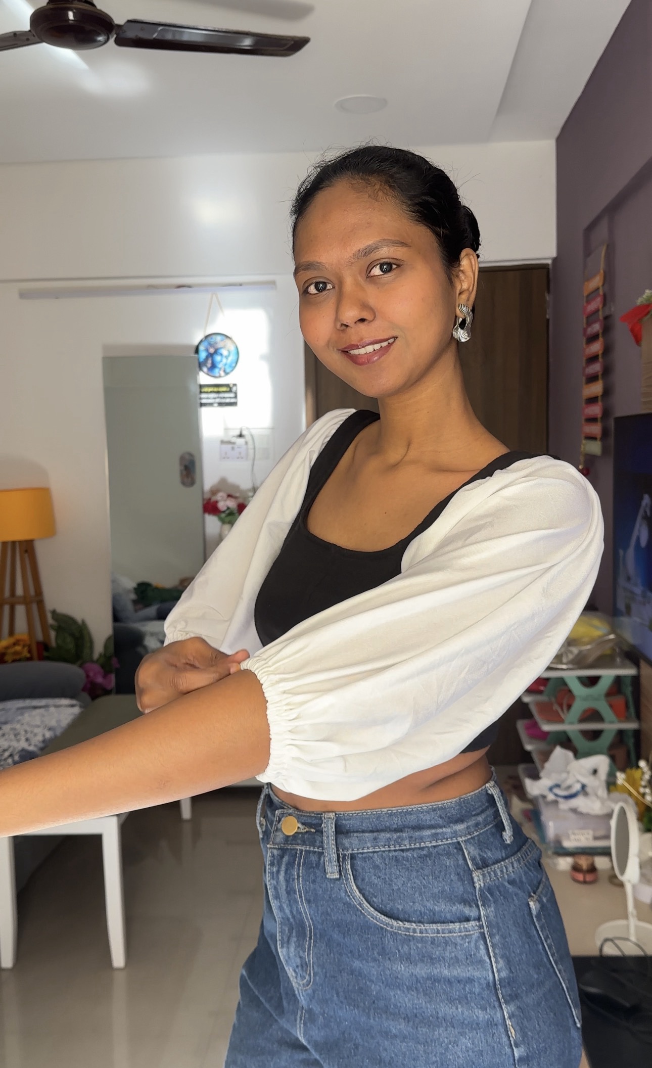 White Stretchable Lycra Sleeves