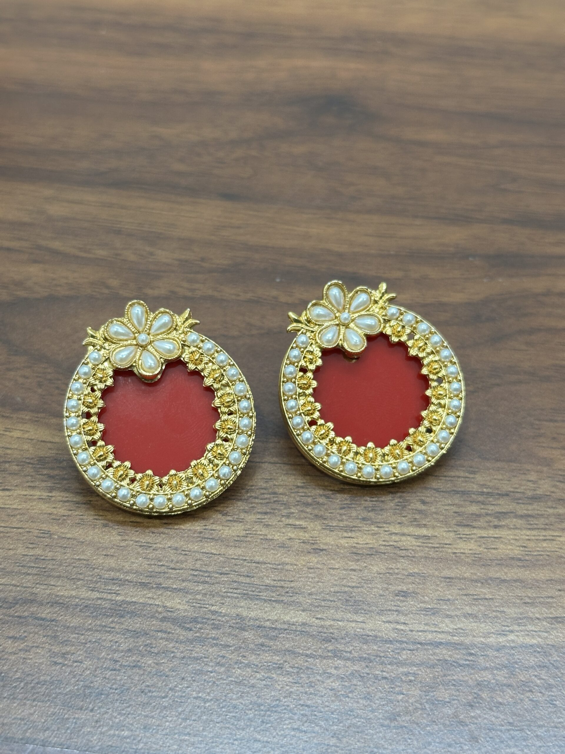 7 Colour Changing Stud Earring Set