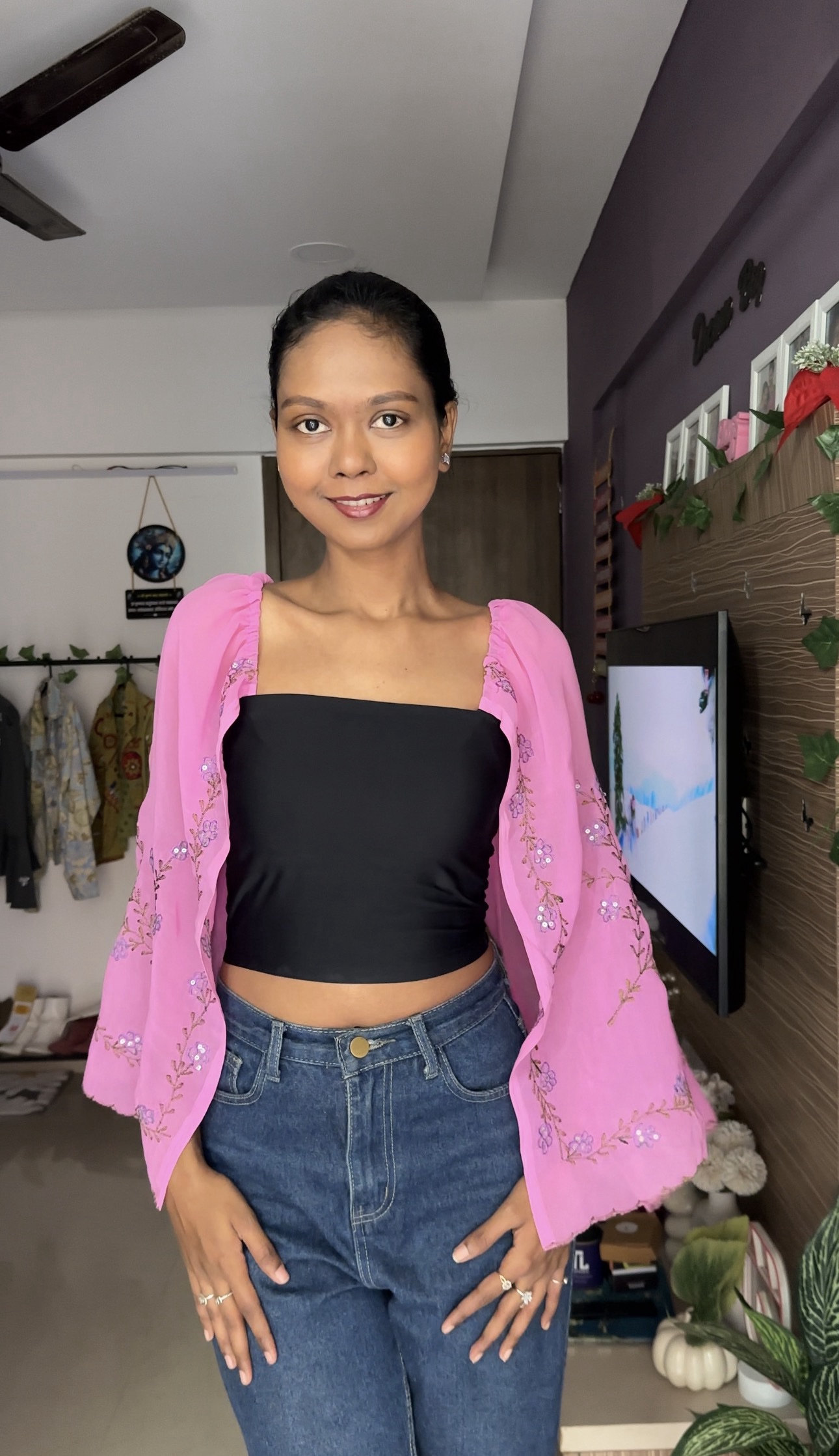 Pink Detachable Embroidered Bra Straps Sleeves