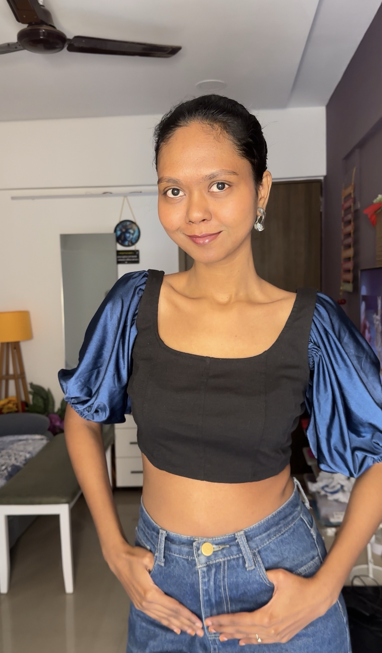 Pretty Navy Blue Stretchable Lycra Sleeves